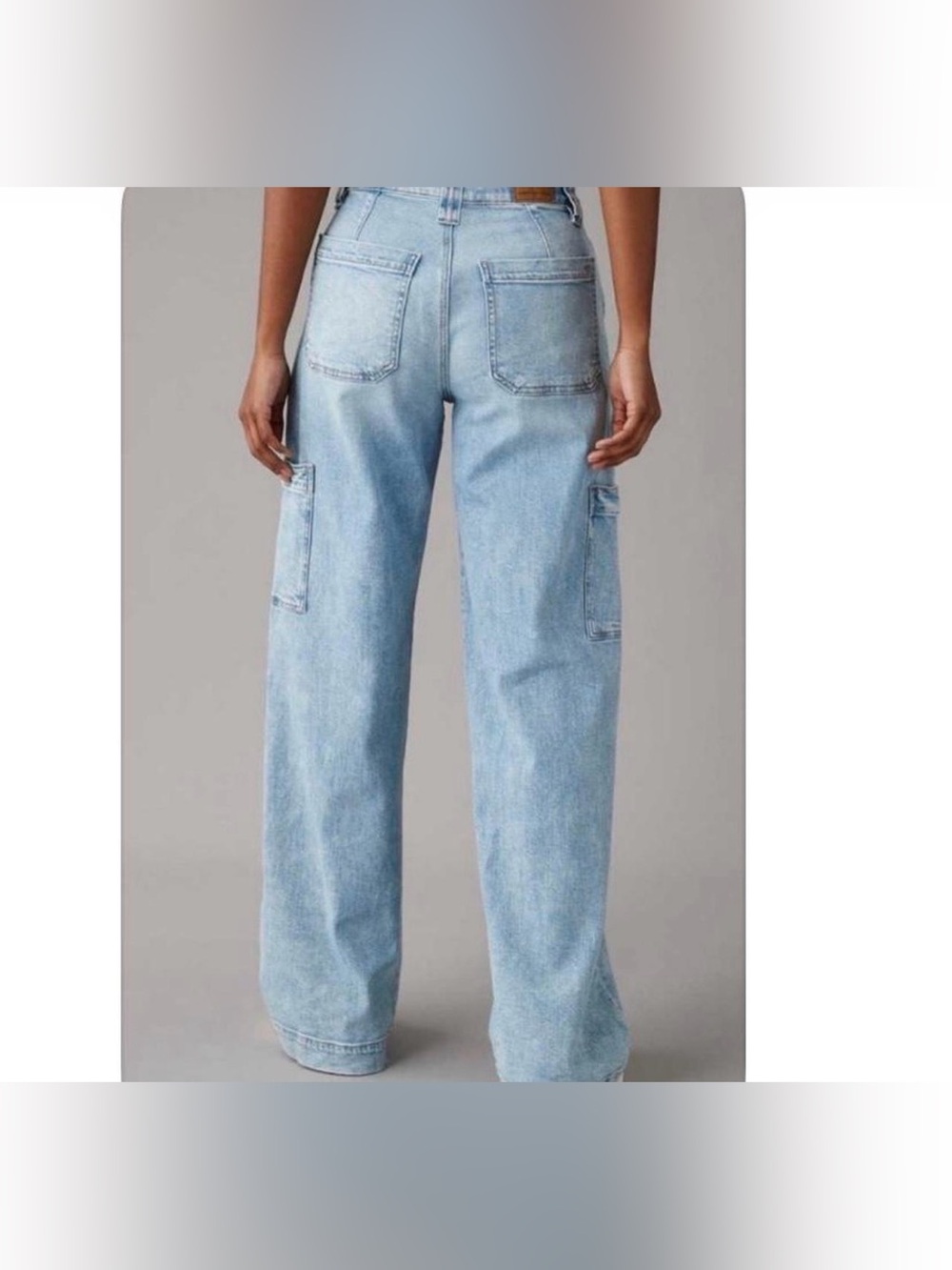 American Eagle Outfitters Light Wash Wide Leg Flare Jeans - Picture 4 of 6